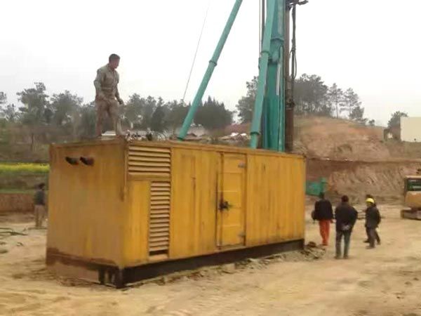 武胜如何判断水冷式机油散热器密封件是否需要更换？